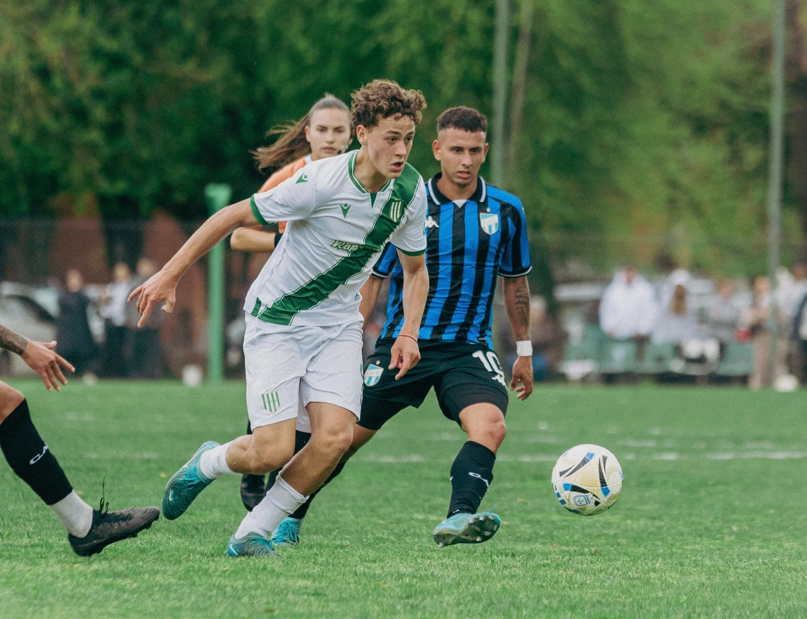Foto de la nota: La Reserva de Banfield empató 1-1 con Atl. Tucumán por la fecha 11