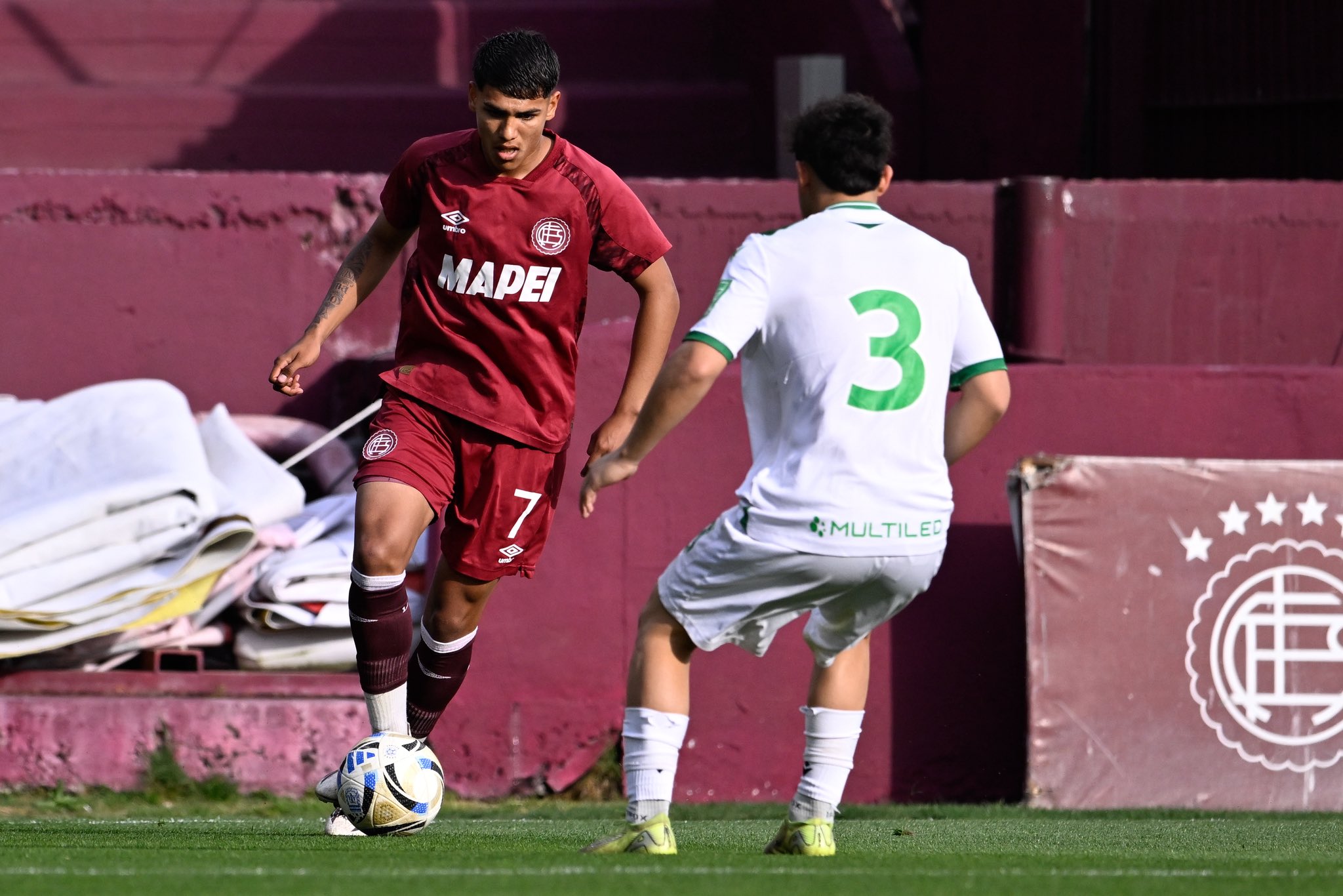 Foto de la nota: Lanús Reserva masculina vence a Banfield 2-1 en la 10ª fecha del Torneo Proyección 2026