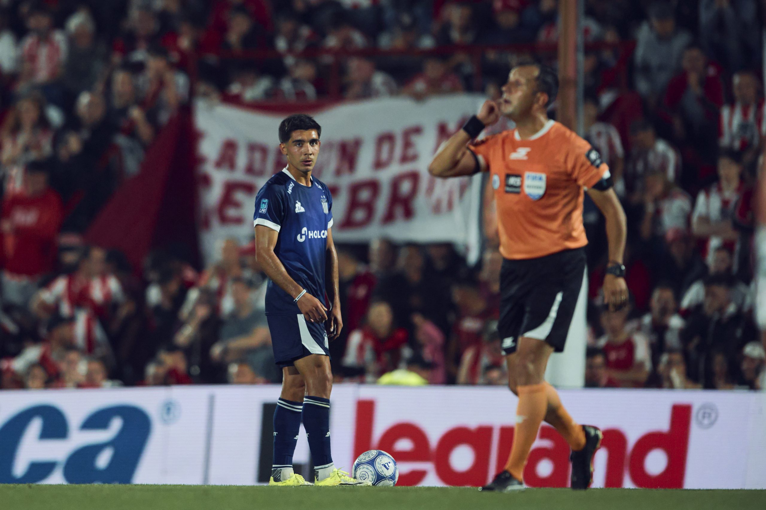 Foto de la nota: Talleres cayó 3 a 1 ante Instituto en Alta Córdoba