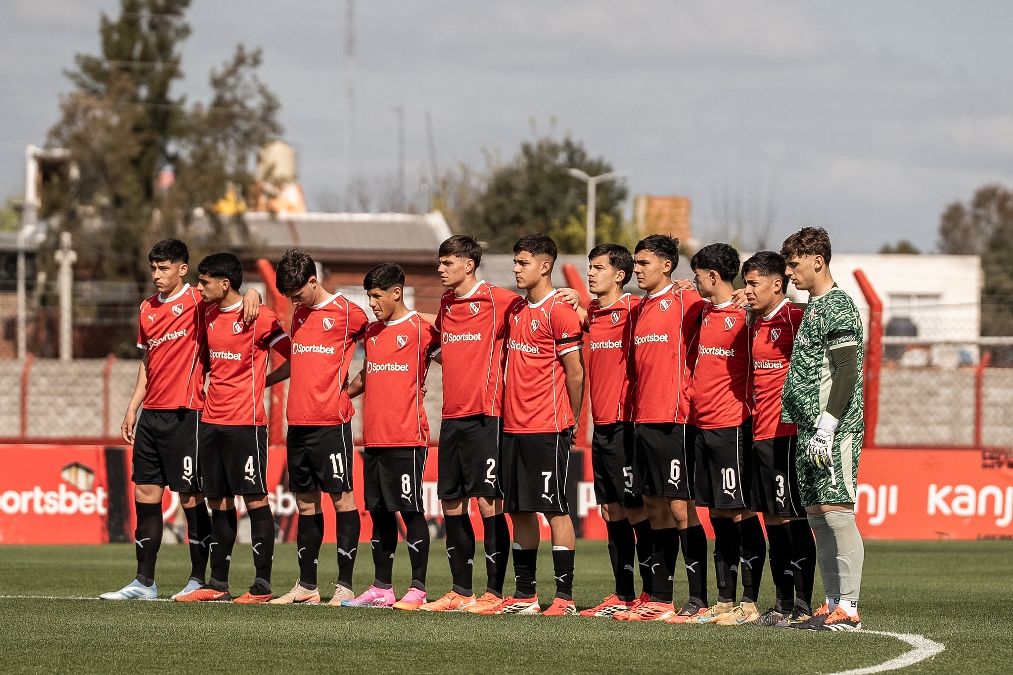 Foto de la nota: Independiente venció a Colón y sigue líder de la Zona B en la Reserva