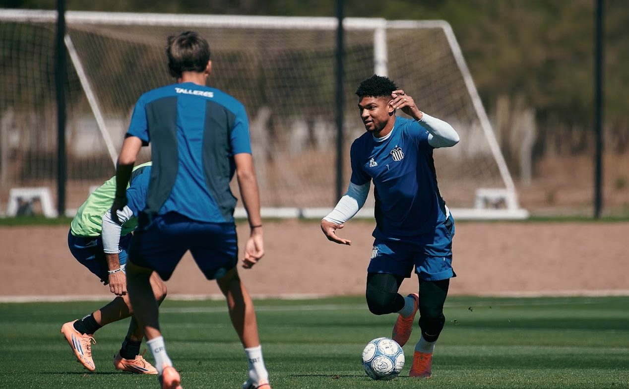 Foto de la nota: Plantel Superior de Talleres entrena y vence a la Reserva y a la Primera local en el CARD